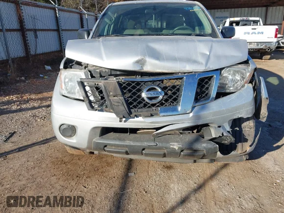 ✅ 2019 Nissan Frontier SV • VIN: 1N6AD0ERXKN715757 • Lot: 43836466. Wystawiony na IAAI z przebiegiem 132 007 mil. Bezpłatny archiwum sprzedaży aukcyjnych z USA i szczegółowy raport historii pojazdu na DreamBid. Zdjęcie 6.