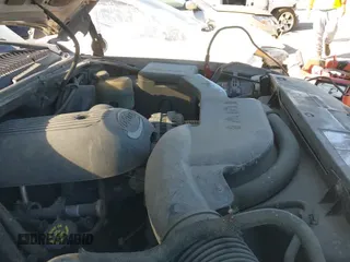 ✅ 2002 Chevrolet Suburban LT • VIN: 1GNEC16Z92J244114 • Лот: 41685351. Опубликован ранее на IAAI с пробегом 256 310 миль. Бесплатный доступ к архиву аукционных продаж из США и подробный отчёт об истории автомобиля на DreamBid. Изображение 12.