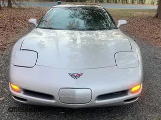✅ 1999 Chevrolet Corvette • VIN: 1G1YY22G2X5132930 • Лот: 92956325. Опубликован ранее на Copart с пробегом 70 946 миль. Бесплатный доступ к архиву аукционных продаж из США и подробный отчёт об истории автомобиля на DreamBid. Изображение 11.
