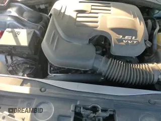 ✅ 2017 Chrysler 300 S • VIN: 2C3CCABGXHH553853 • Lot: 95307145. Listed on Copart with 107,017 mi. Free auction sales archive from the USA and detailed vehicle history report at DreamBid. Image 15.