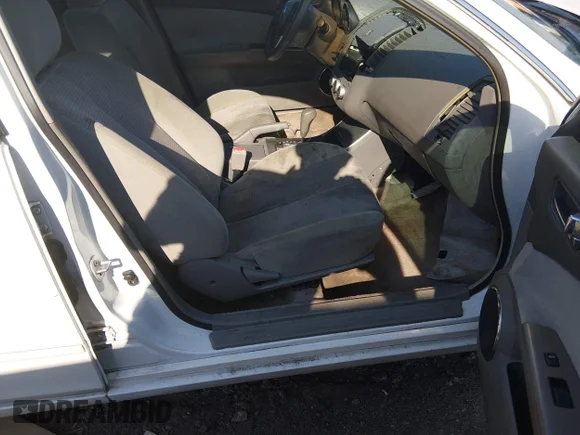 ✅ 2006 Nissan Altima 2.5 • VIN: 1N4AL11D26N328086 • Lot: 44708989. Wystawiony na IAAI z przebiegiem 225 878 mil. Bezpłatny archiwum sprzedaży aukcyjnych z USA i szczegółowy raport historii pojazdu na DreamBid. Zdjęcie 5.
