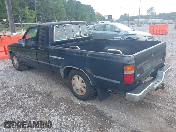 ✅ 1992 Toyota Pickup SR5 • VIN: JT4VN93G1N5030686 • Lot: 43128175. Wystawiony na IAAI z przebiegiem 216 879 mil. Bezpłatny archiwum sprzedaży aukcyjnych z USA i szczegółowy raport historii pojazdu na DreamBid. Zdjęcie 3.