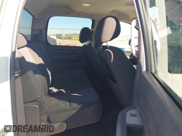 ✅ 2011 GMC Sierra 1500 SLE • VIN: 3GTP2VE37BG304577 • Lot: 43631694. Wystawiony na IAAI z przebiegiem 246 487 mil. Bezpłatny archiwum sprzedaży aukcyjnych z USA i szczegółowy raport historii pojazdu na DreamBid. Zdjęcie 8.