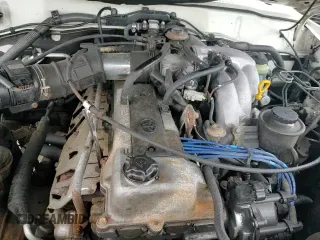 ✅ 1997 Toyota Land Cruiser • VIN: JT3HJ85J3V0186046 • Лот: 84240034. Опубликован ранее на Copart с пробегом 388 157 миль. Бесплатный доступ к архиву аукционных продаж из США и подробный отчёт об истории автомобиля на DreamBid. Изображение 13.