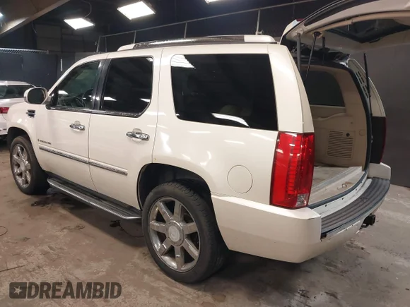 ✅ 2007 Cadillac Escalade • VIN: 1GYFK63837R238451 • Лот: 42368857. Опубликован ранее на IAAI с пробегом 182 030 миль. Бесплатный доступ к архиву аукционных продаж из США и подробный отчёт об истории автомобиля на DreamBid. Изображение 3.