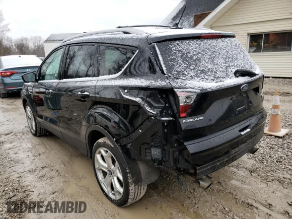 ✅ 2018 Ford Escape Titanium • VIN: 1FMCU9J93JUA61884 • Лот: 35941393. Опубліковано раніше на Copart з пробігом 48 442 миль. Безкоштовний доступ до архіву аукціонних продажів зі США та докладний звіт про історію автомобіля на DreamBid. Зображення 2.