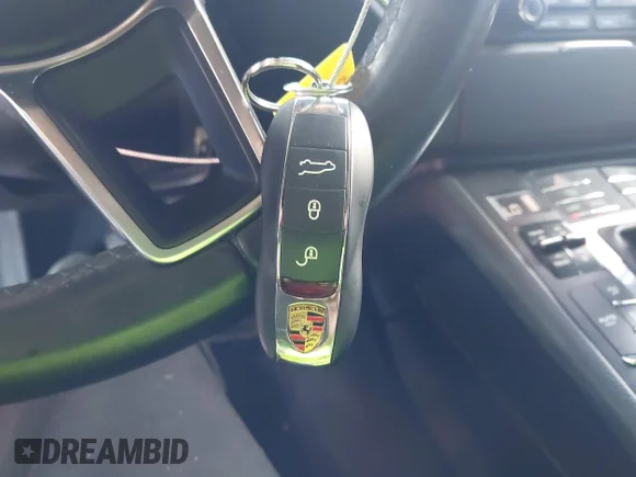 ✅ 2018 Porsche Macan S • VIN: WP1AB2A50JLB30606 • Lot: 42480608. Listed on IAAI with 40,827 mi. Free auction sales archive from the USA and detailed vehicle history report at DreamBid. Image 11.