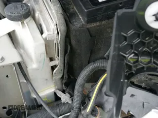 ✅ 2016 Nissan Note S • VIN: 3N1CE2CP2GL379277 • Lot: 43703493. Wystawiony na IAAI z przebiegiem 98 228 mil. Bezpłatny archiwum sprzedaży aukcyjnych z USA i szczegółowy raport historii pojazdu na DreamBid. Zdjęcie 12.