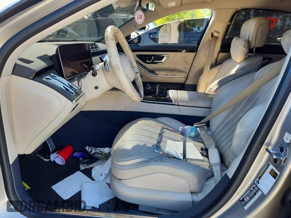 ✅ 2022 Mercedes-Benz S 500 • VIN: W1K6G6DB9NA102764 • Lot: 49233106. Wystawiony na Copart z przebiegiem 64 720 mil. Bezpłatny archiwum sprzedaży aukcyjnych z USA i szczegółowy raport historii pojazdu na DreamBid. Zdjęcie 7.