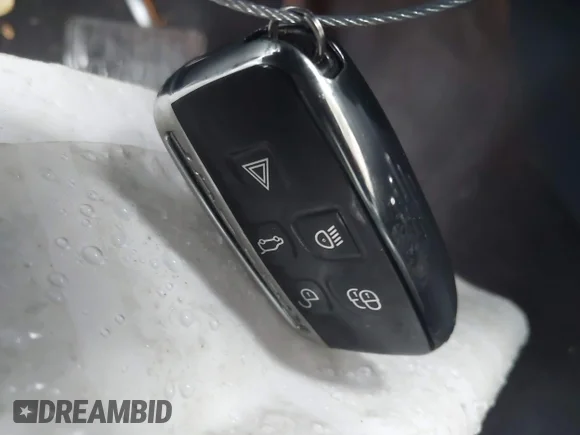 ✅ 2018 Jaguar F-Pace 25t Prestige • VIN: SADCK2FX8JA257821 • Лот: 40053244. Опубліковано раніше на IAAI з пробігом 111 254 миль. Безкоштовний доступ до архіву аукціонних продажів зі США та докладний звіт про історію автомобіля на DreamBid. Зображення 11.