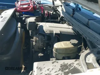 ✅ 2012 Chevrolet Silverado 2500HD LT • VIN: 1GC1CXCG5CF118379 • Lot: 43487379. Wystawiony na IAAI z przebiegiem 384 499 mil. Bezpłatny archiwum sprzedaży aukcyjnych z USA i szczegółowy raport historii pojazdu na DreamBid. Zdjęcie 19.