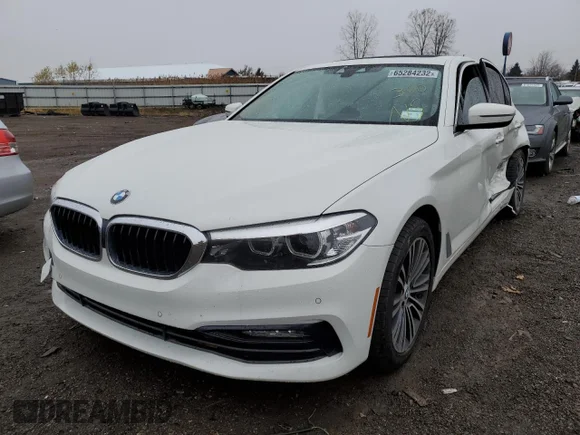 ✅ 2018 BMW 5 Series 530i xDrive • VIN: WBAJA7C53JWC76673 • Lot: 65284232. Wystawiony na Copart z przebiegiem Nie podano. Bezpłatny archiwum sprzedaży aukcyjnych z USA i szczegółowy raport historii pojazdu na DreamBid. Zdjęcie 2.