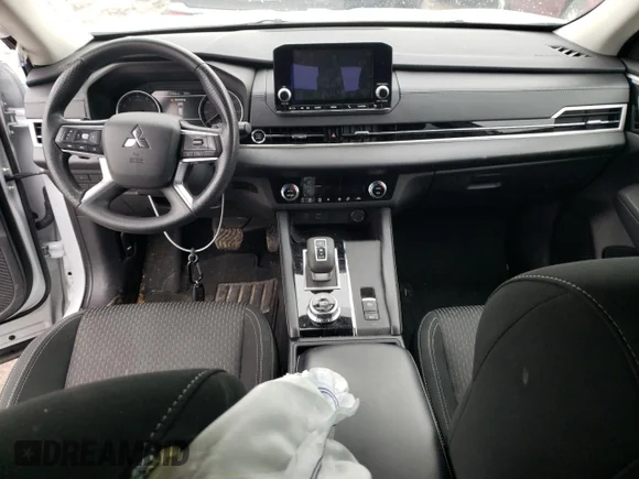 ✅ 2022 Mitsubishi Outlander ES • VIN: JA4J3TA8XNZ029097 • Lot: 42926713. Wystawiony na Copart z przebiegiem 28 801 mil. Bezpłatny archiwum sprzedaży aukcyjnych z USA i szczegółowy raport historii pojazdu na DreamBid. Zdjęcie 8.