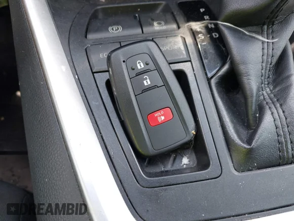 ✅ 2020 Toyota RAV4 XLE • VIN: JTMW1RFV7LJ018413 • Lot: 42131215. Wystawiony na IAAI z przebiegiem 143 084 mil. Bezpłatny archiwum sprzedaży aukcyjnych z USA i szczegółowy raport historii pojazdu na DreamBid. Zdjęcie 11.