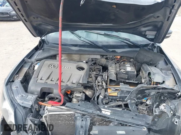 ✅ 2013 Volkswagen Passat SE • VIN: 1VWBN7A37DC053131 • Lot: 45135056. Wystawiony na IAAI z przebiegiem 188 011 mil. Bezpłatny archiwum sprzedaży aukcyjnych z USA i szczegółowy raport historii pojazdu na DreamBid. Zdjęcie 10.