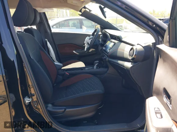 ✅ 2022 Nissan Kicks SR • VIN: 3N1CP5DV0NL489993 • Lot: 44813848. Wystawiony na IAAI z przebiegiem 41 444 mil. Bezpłatny archiwum sprzedaży aukcyjnych z USA i szczegółowy raport historii pojazdu na DreamBid. Zdjęcie 5.