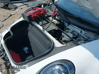 ✅ 2022 Porsche 911 Carrera • VIN: WP0AA2A91NS206000 • Lot: 40382242. Listed on IAAI with 26,394 mi. Free auction sales archive from the USA and detailed vehicle history report at DreamBid. Image 22.