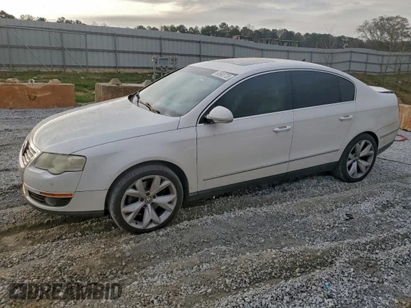 ✅ 2008 Volkswagen Passat Lux • VIN: WVWEK73C28E085811 • Lot: 93903735. Listed on Copart with 288,622 mi. Free auction sales archive from the USA and detailed vehicle history report at DreamBid. Image 1.