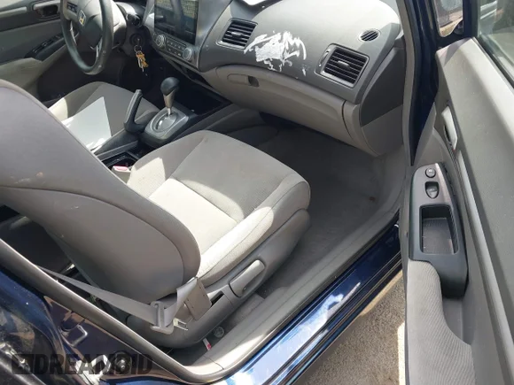 ✅ 2008 Honda Civic EX • VIN: 2HGFA16808H500467 • Lot: 45292465. Wystawiony na IAAI z przebiegiem 142 055 mil. Bezpłatny archiwum sprzedaży aukcyjnych z USA i szczegółowy raport historii pojazdu na DreamBid. Zdjęcie 5.
