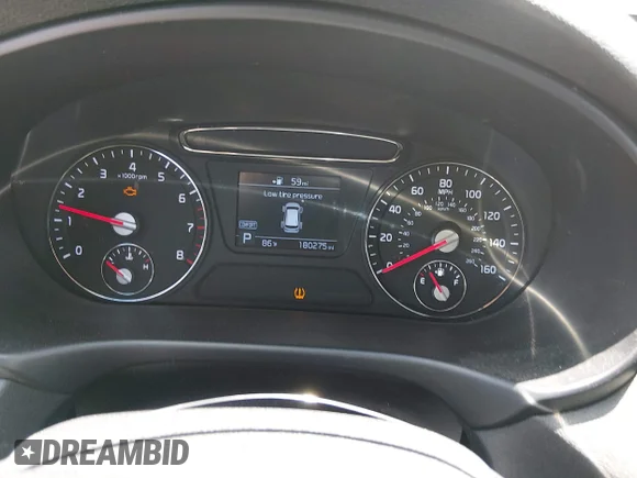 ✅ 2019 Kia Sorento LX • VIN: 5XYPG4A39KG546626 • Лот: 45284120. Опубликован ранее на IAAI с пробегом 180 275 миль. Бесплатный доступ к архиву аукционных продаж из США и подробный отчёт об истории автомобиля на DreamBid. Изображение 7.
