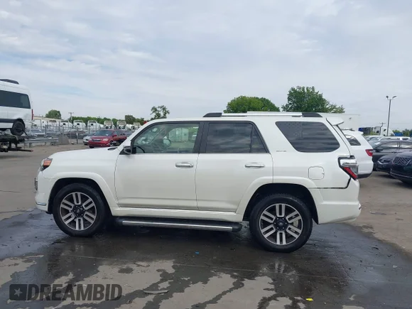 ✅ 2017 Toyota 4Runner SR5 Premium • VIN: JTEBU5JR3H5473926 • Лот: 45014828. Опубліковано раніше на IAAI з пробігом 87 047 миль. Безкоштовний доступ до архіву аукціонних продажів зі США та докладний звіт про історію автомобіля на DreamBid. Зображення 14.