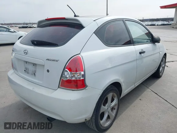 ✅ 2009 Hyundai Accent Auto SE • VIN: KMHCN36C79U123927 • Lot: 44438707. Wystawiony na IAAI z przebiegiem 196 824 mil. Bezpłatny archiwum sprzedaży aukcyjnych z USA i szczegółowy raport historii pojazdu na DreamBid. Zdjęcie 4.