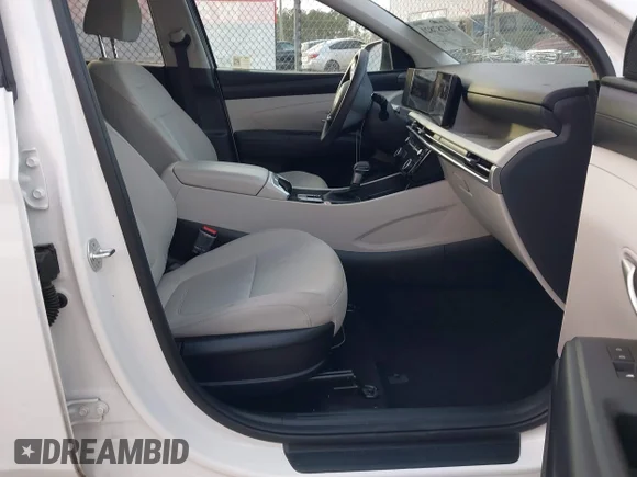 ✅ 2025 Hyundai Tucson SEL • VIN: 5NMJBCDEXSH492304 • Lot: 44287821. Listed on IAAI with 37,927 mi. Free auction sales archive from the USA and detailed vehicle history report at DreamBid. Image 5.