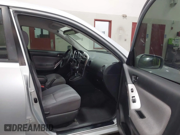 ✅ 2006 Toyota Matrix STD • VIN: 2T1KR32E96C608347 • Lot: 44373371. Wystawiony na IAAI z przebiegiem 161 775 mil. Bezpłatny archiwum sprzedaży aukcyjnych z USA i szczegółowy raport historii pojazdu na DreamBid. Zdjęcie 5.