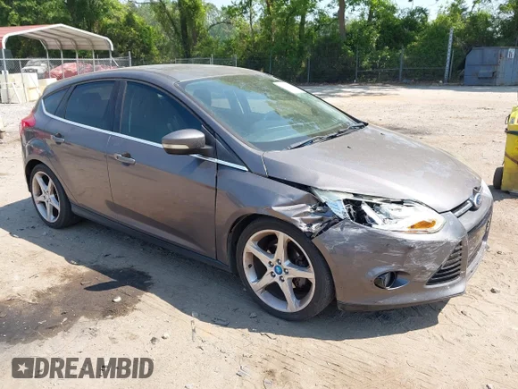 ✅ 2012 Ford Focus Titanium • VIN: 1FAHP3N24CL276913 • Лот: 44919004. Опубликован ранее на IAAI с пробегом 106 255 миль. Бесплатный доступ к архиву аукционных продаж из США и подробный отчёт об истории автомобиля на DreamBid. Изображение 1.