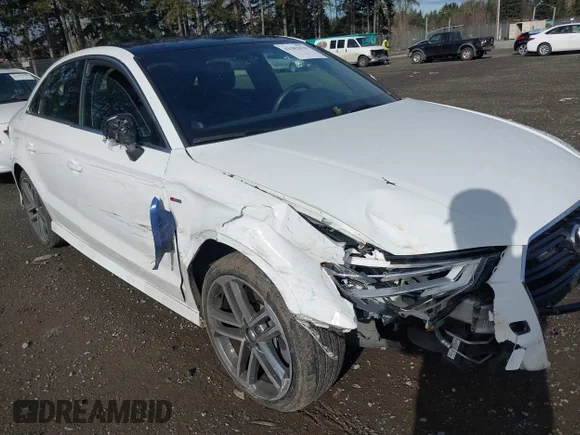 ✅ 2019 Audi A3 Premium Plus • VIN: WAUJEGFF0KA092795 • Лот: 41583679. Опубліковано раніше на IAAI з пробігом 29 721 миль. Безкоштовний доступ до архіву аукціонних продажів зі США та докладний звіт про історію автомобіля на DreamBid. Зображення 6.