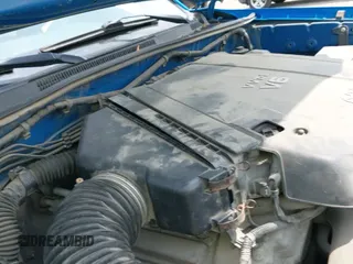 ✅ 2005 Toyota Tacoma PreRunner • VIN: 5TEJU62NX5Z040582 • Lot: 42397231. Listed on IAAI with 246,942 mi. Free auction sales archive from the USA and detailed vehicle history report at DreamBid. Image 19.