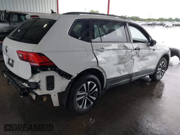 ✅ 2022 Volkswagen Tiguan S • VIN: 3VV1B7AX7NM084858 • Lot: 45010475. Wystawiony na IAAI z przebiegiem 49 423 mil. Bezpłatny archiwum sprzedaży aukcyjnych z USA i szczegółowy raport historii pojazdu na DreamBid. Zdjęcie 4.