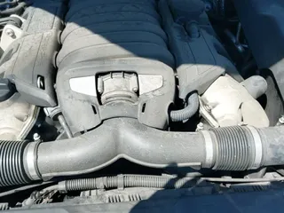 ✅ 2013 Porsche Cayenne GTS • VIN: WP1AD2A2XDLA75120 • Lot: 43077041. Wystawiony na IAAI z przebiegiem 100 519 mil. Bezpłatny archiwum sprzedaży aukcyjnych z USA i szczegółowy raport historii pojazdu na DreamBid. Zdjęcie 19.