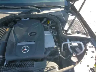 ✅ 2017 Mercedes-Benz C 300 • VIN: 55SWF4KB8HU208850 • Лот: 87406825. Опубликован ранее на Copart с пробегом 125 301 миль. Бесплатный доступ к архиву аукционных продаж из США и подробный отчёт об истории автомобиля на DreamBid. Изображение 13.