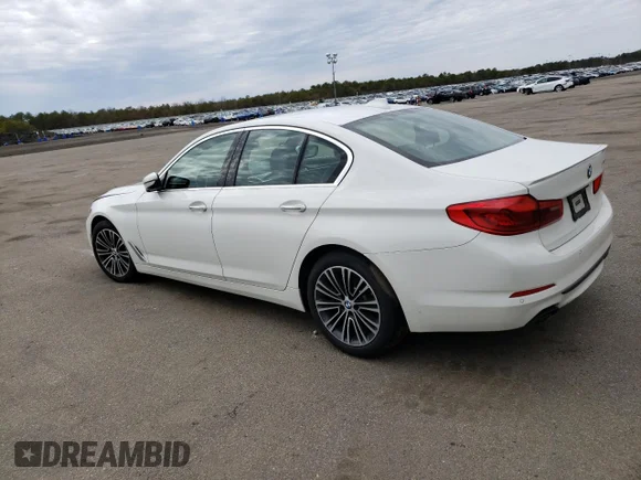 ✅ 2018 BMW 5 Series 540i xDrive • VIN: WBAJE7C53JWC55861 • Lot: 45687103. Wystawiony na Copart z przebiegiem Nie podano. Bezpłatny archiwum sprzedaży aukcyjnych z USA i szczegółowy raport historii pojazdu na DreamBid. Zdjęcie 2.