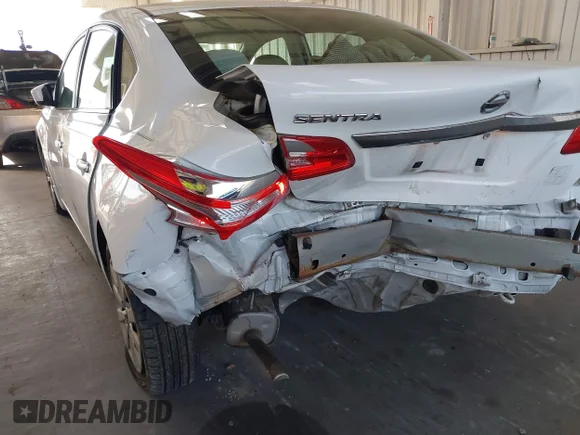 ✅ 2017 Nissan Sentra S • VIN: 3N1AB7AP2HY345229 • Lot: 44025581. Listed on IAAI with 129,881 mi. Free auction sales archive from the USA and detailed vehicle history report at DreamBid. Image 6.