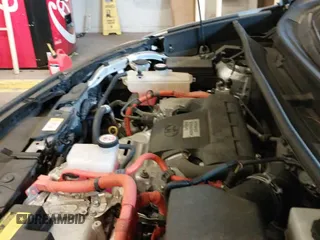 ✅ 2017 Toyota RAV4 XLE • VIN: JTMRJREV6HD146047 • Lot: 42075217. Listed on IAAI with 94,084 mi. Free auction sales archive from the USA and detailed vehicle history report at DreamBid. Image 19.