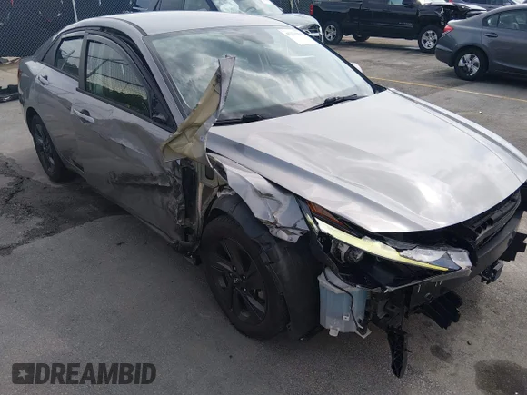 ✅ 2022 Hyundai Elantra SEL • VIN: KMHLS4AG7NU253564 • Lot: 45231964. Wystawiony na IAAI z przebiegiem 93 460 mil. Bezpłatny archiwum sprzedaży aukcyjnych z USA i szczegółowy raport historii pojazdu na DreamBid. Zdjęcie 6.