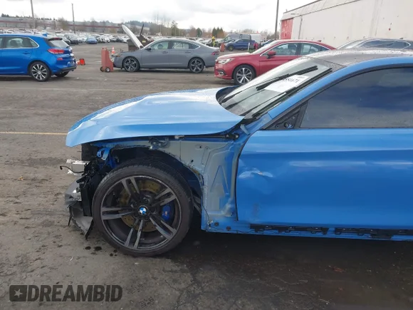✅ 2016 BMW M4 • VIN: WBS3R9C52GK337999 • Лот: 44551671. Опубликован ранее на IAAI с пробегом 69 762 миль. Бесплатный доступ к архиву аукционных продаж из США и подробный отчёт об истории автомобиля на DreamBid. Изображение 6.