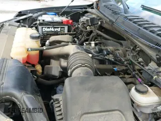 ✅ 2018 Ford F-150 XL • VIN: 1FTMF1E53JFC11590 • Lot: 43465192. Wystawiony na IAAI z przebiegiem 72 259 mil. Bezpłatny archiwum sprzedaży aukcyjnych z USA i szczegółowy raport historii pojazdu na DreamBid. Zdjęcie 20.