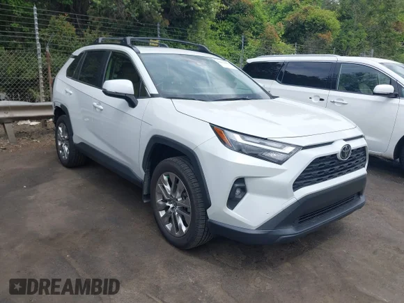 ✅ 2023 Toyota RAV4 XLE Premium • VIN: JTMC1RFVXPD100904 • Lot: 44871580. Wystawiony na IAAI z przebiegiem 62 830 mil. Bezpłatny archiwum sprzedaży aukcyjnych z USA i szczegółowy raport historii pojazdu na DreamBid. Zdjęcie 1.