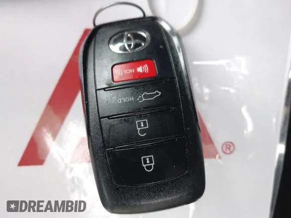 ✅ 2024 Toyota Venza Limited • VIN: JTEAAAAH8RJ155555 • Lot: 43557960. Wystawiony na IAAI z przebiegiem 31 936 mil. Bezpłatny archiwum sprzedaży aukcyjnych z USA i szczegółowy raport historii pojazdu na DreamBid. Zdjęcie 11.