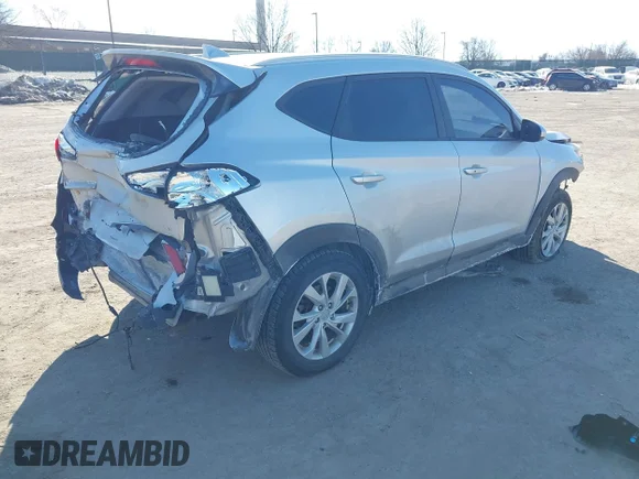 ✅ 2019 Hyundai Tucson Value • VIN: KM8J3CA47KU858636 • Lot: 44303562. Wystawiony na IAAI z przebiegiem 103 236 mil. Bezpłatny archiwum sprzedaży aukcyjnych z USA i szczegółowy raport historii pojazdu na DreamBid. Zdjęcie 4.