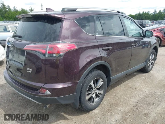 ✅ 2018 Toyota RAV4 Adventure • VIN: 2T3RFREV3JW733607 • Лот: 45240821. Опубликован ранее на IAAI с пробегом 103 090 миль. Бесплатный доступ к архиву аукционных продаж из США и подробный отчёт об истории автомобиля на DreamBid. Изображение 4.