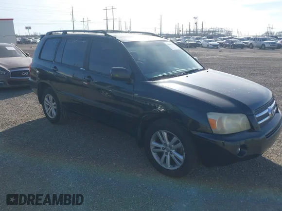 ✅ 2006 Toyota Highlander • VIN: JTEDW21A060003505 • Lot: 44465677. Listed on IAAI with 209,330 mi. Free auction sales archive from the USA and detailed vehicle history report at DreamBid. Image 1.