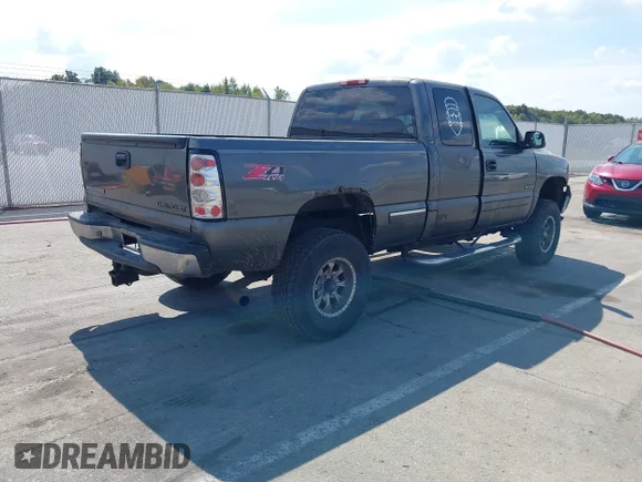✅ 2000 GMC Sierra 1500 SLE • VIN: 1GTEK19V7YE139531 • Lot: 43231908. Wystawiony na IAAI z przebiegiem 218 316 mil. Bezpłatny archiwum sprzedaży aukcyjnych z USA i szczegółowy raport historii pojazdu na DreamBid. Zdjęcie 4.