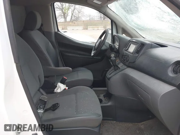 ✅ 2017 Nissan NV200 SV • VIN: 3N6CM0KN2HK713610 • Lot: 43759840. Wystawiony na IAAI z przebiegiem 125 486 mil. Bezpłatny archiwum sprzedaży aukcyjnych z USA i szczegółowy raport historii pojazdu na DreamBid. Zdjęcie 5.