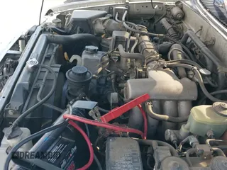 ✅ 2000 Toyota 4Runner • VIN: JT3GM84RXY0067375 • Lot: 43076609. Wystawiony na IAAI z przebiegiem 261 802 mil. Bezpłatny archiwum sprzedaży aukcyjnych z USA i szczegółowy raport historii pojazdu na DreamBid. Zdjęcie 13.