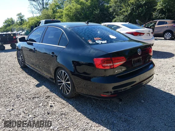 ✅ 2015 Volkswagen Jetta S • VIN: 3VW3A7AJ5FM337521 • Lot: 45395262. Wystawiony na IAAI z przebiegiem 203 606 mil. Bezpłatny archiwum sprzedaży aukcyjnych z USA i szczegółowy raport historii pojazdu na DreamBid. Zdjęcie 3.