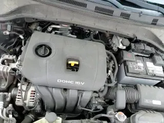 ✅ 2018 Hyundai Kona SE • VIN: KM8K12AA7JU069220 • Лот: 82774555. Опубликован ранее на Copart с пробегом 122 255 миль. Бесплатный доступ к архиву аукционных продаж из США и подробный отчёт об истории автомобиля на DreamBid. Изображение 15.